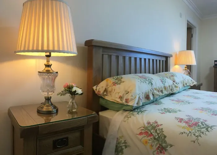 Conway's With Sea View Nestling By Cliffs-of-moher Panzió 3*