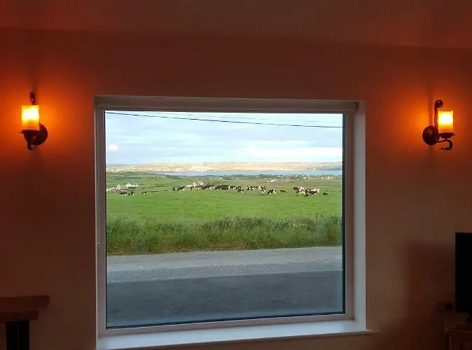 Conway's With Sea View Nestling By Cliffs-of-moher 住宿加早餐酒店 3*